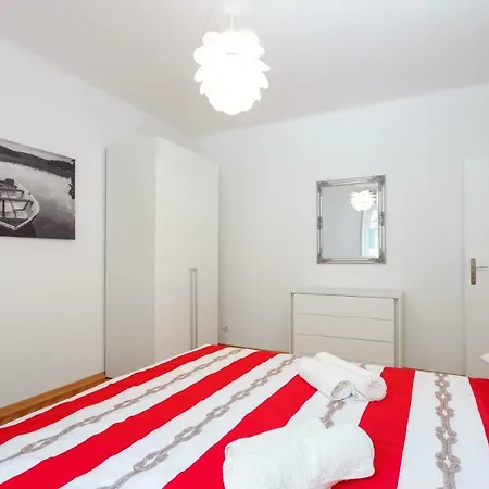 Marina's Place Apartment