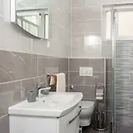 Marina's Place * سبليت